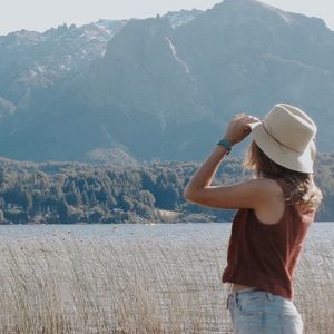 Meet your Posher, Pilar